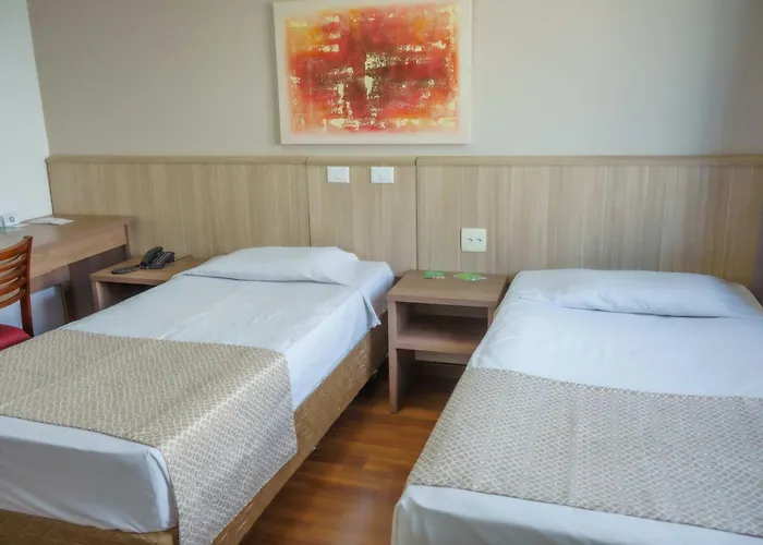 Hotel Nacional Inn Porto Alegre - Proximo Ao Complexo Hospitalar Santa Casa E Ufrgs