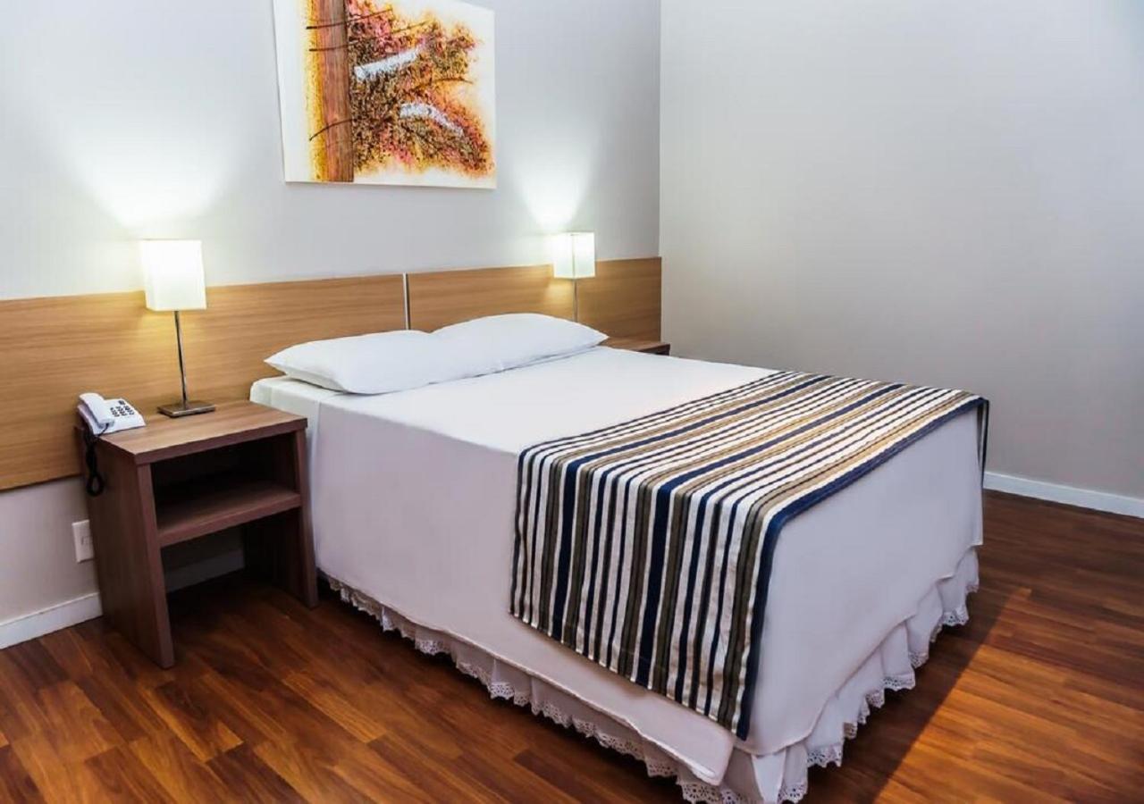 Nacional - Proximo Ao Complexo Hospitalar Santa Casa E Ufrgs 酒店 3*