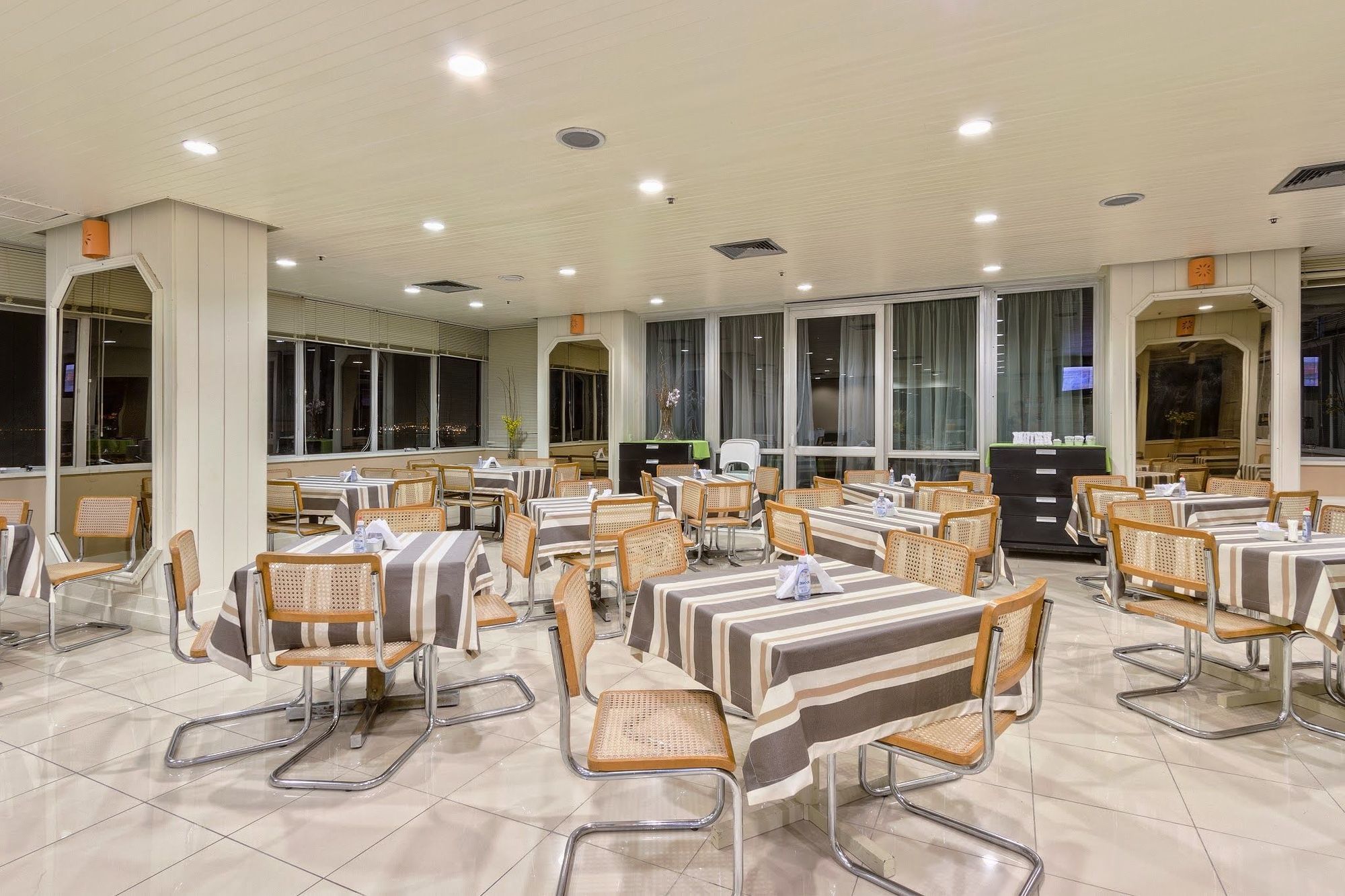 酒店 Nacional - Proximo Ao Complexo Hospitalar Santa Casa E Ufrgs Porto Alegre
