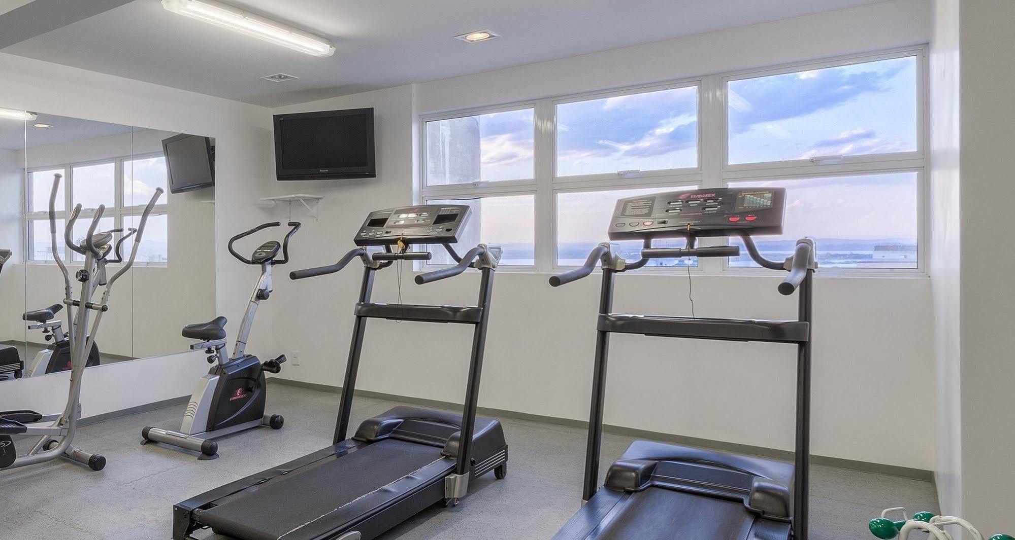 Nacional - Proximo Ao Complexo Hospitalar Santa Casa E Ufrgs 酒店 3*